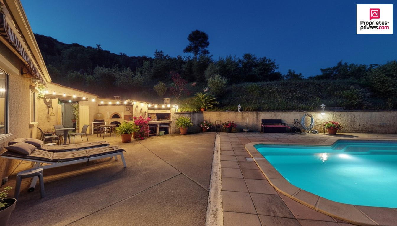 ESPARRON-DE-VERDON Maison Esparron De Verdon 5 pièce(s) 120 m2 avec Piscine et Garage 18