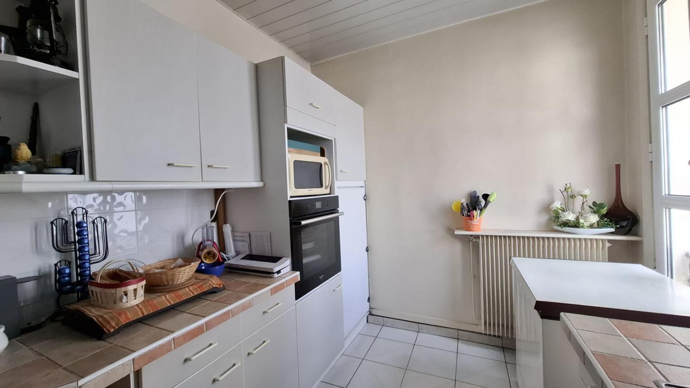 NEUILLY-SUR-SEINE Appartement Neuilly Sur Seine 3 pièces 79 m2 10