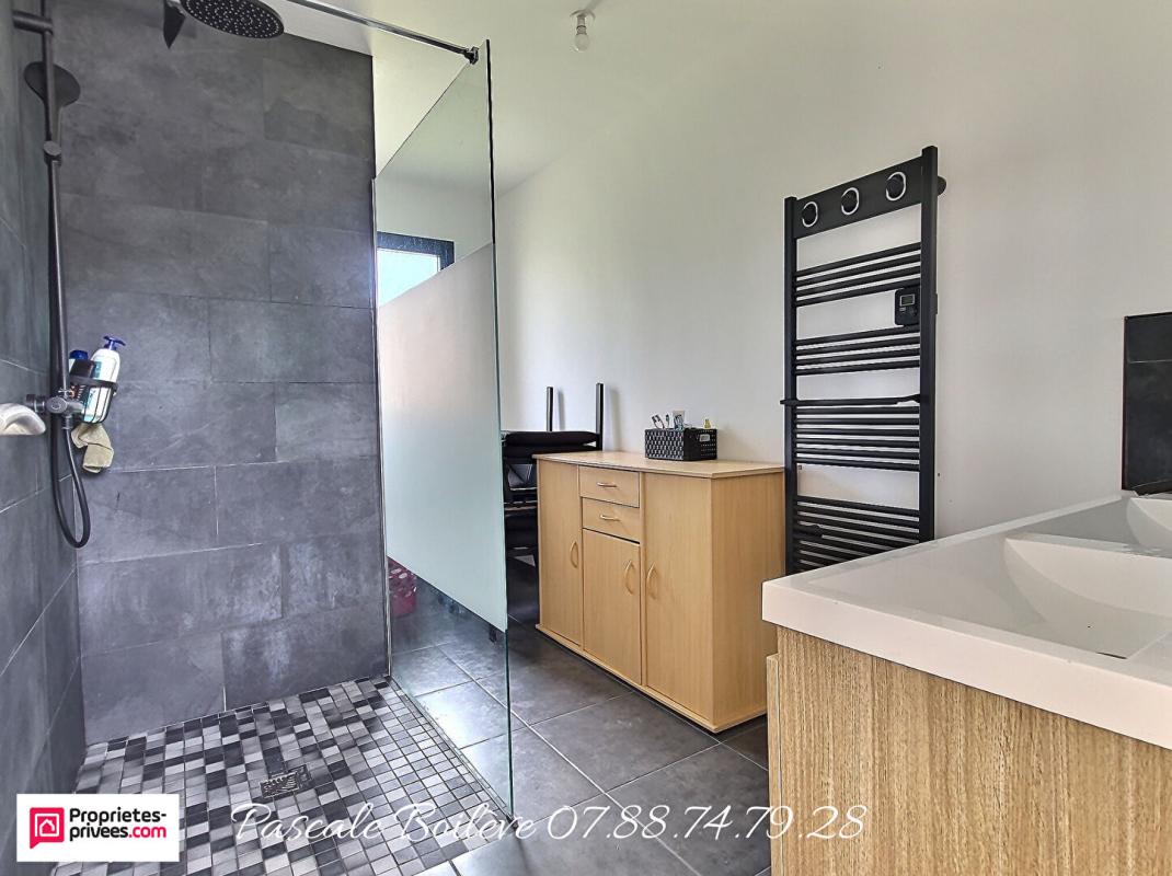 VERNANTES Beau pavillon de plain-pied de 2021 - 122 m² - 4 chambres - Vernantes (49390) 10