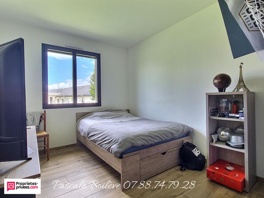 VERNANTES Beau pavillon de plain-pied de 2021 - 122 m² - 4 chambres - Vernantes (49390) 8
