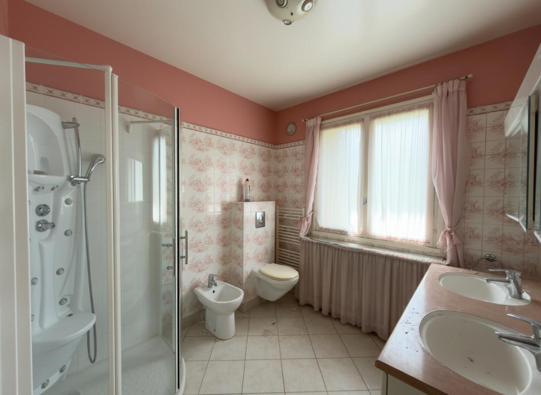 VIERZON Maison Vierzon 4 pièce(s) 159 m2 15