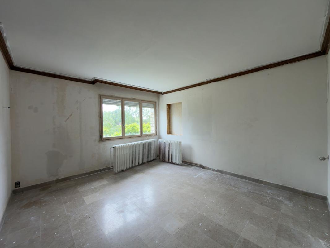 VIERZON Maison Vierzon 4 pièce(s) 159 m2 9