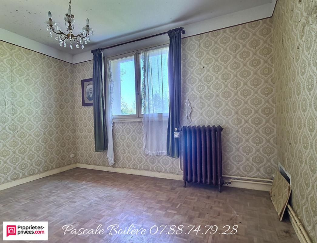 VERNANTES Maison avec diverses dépendances et appartement - VERNANTES (49390) 13