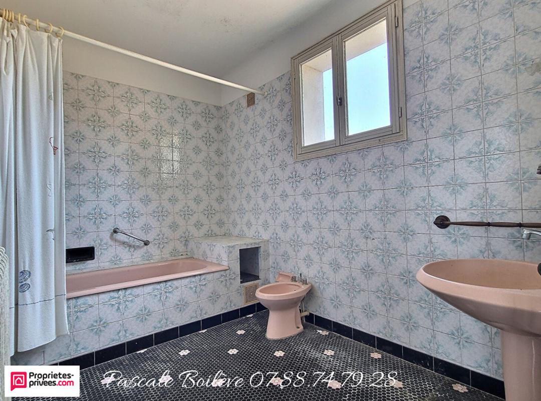 VERNANTES Maison avec diverses dépendances et appartement - VERNANTES (49390) 14