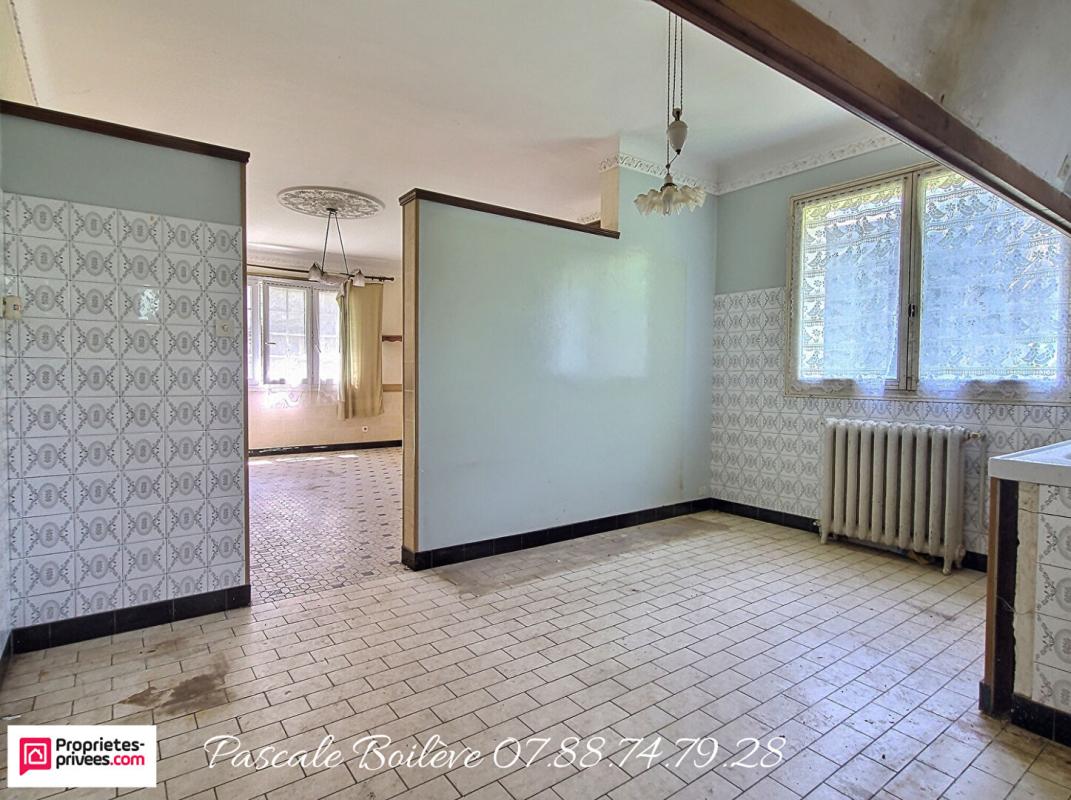 VERNANTES Maison avec diverses dépendances et appartement - VERNANTES (49390) 9