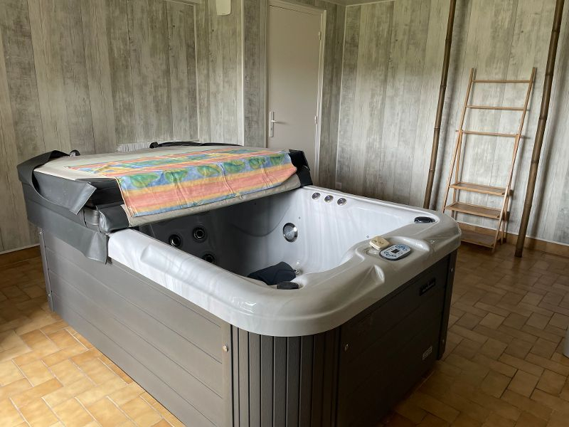 LE VIGEN Maison familiale de charme style périgourdin - Quartier résidentiel recherché proche Limoges 15