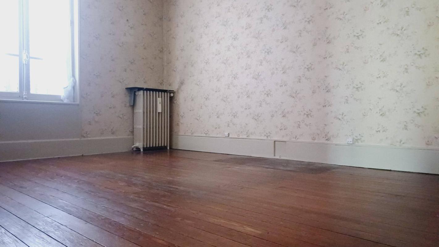 NOYON MAISON BOURGEOISE 10