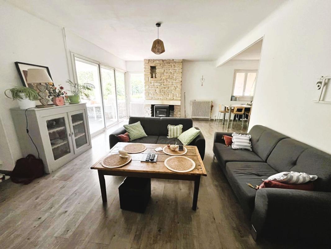 NOTRE-DAME-DE-SANILHAC Maison Sanilhac 100 m2 avec jardin 7