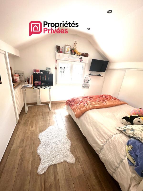VIARMES Charmante maison familiale avec jardin, terrasses et dépendance 115 m2 9