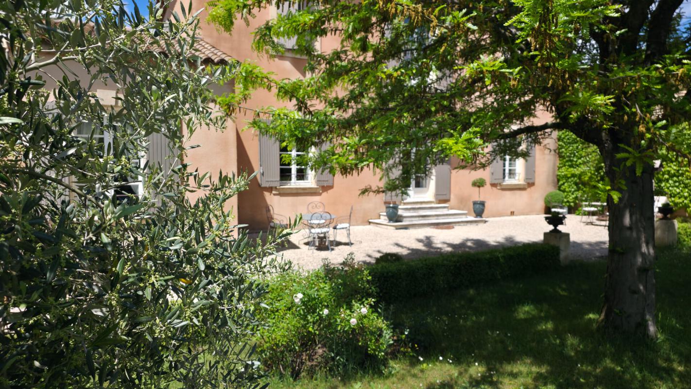 MALAUCENE EXCLUSIVITE. 84340, MALAUCENE, A 5 mn à pied du centre-village, BASTIDE DE 8 PIECES DE 203 M² sur 1815 m² de TERRAIN clos avec Piscine 11