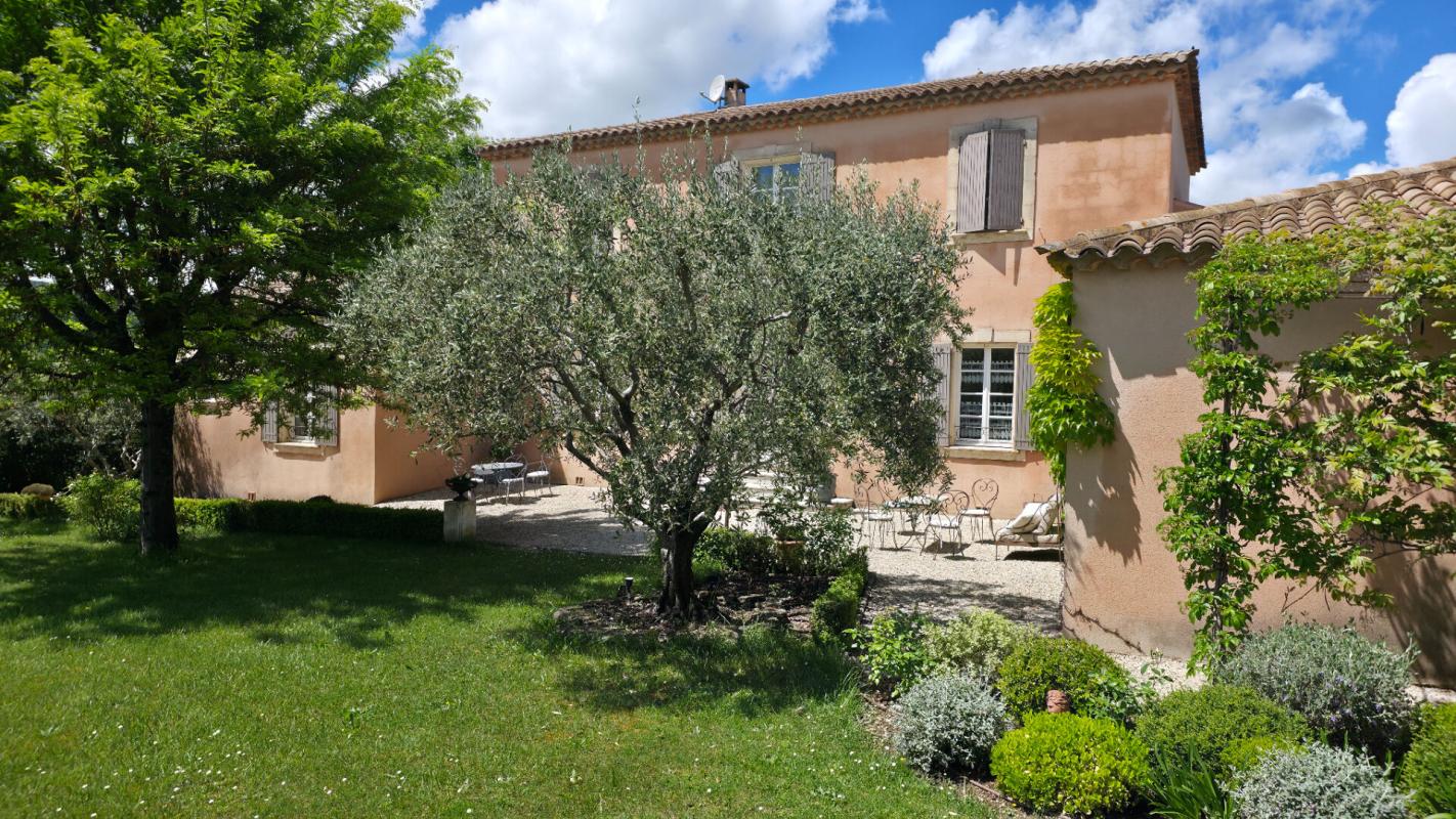 MALAUCENE EXCLUSIVITE. 84340, MALAUCENE, A 5 mn à pied du centre-village, BASTIDE DE 8 PIECES DE 203 M² sur 1815 m² de TERRAIN clos avec Piscine 8