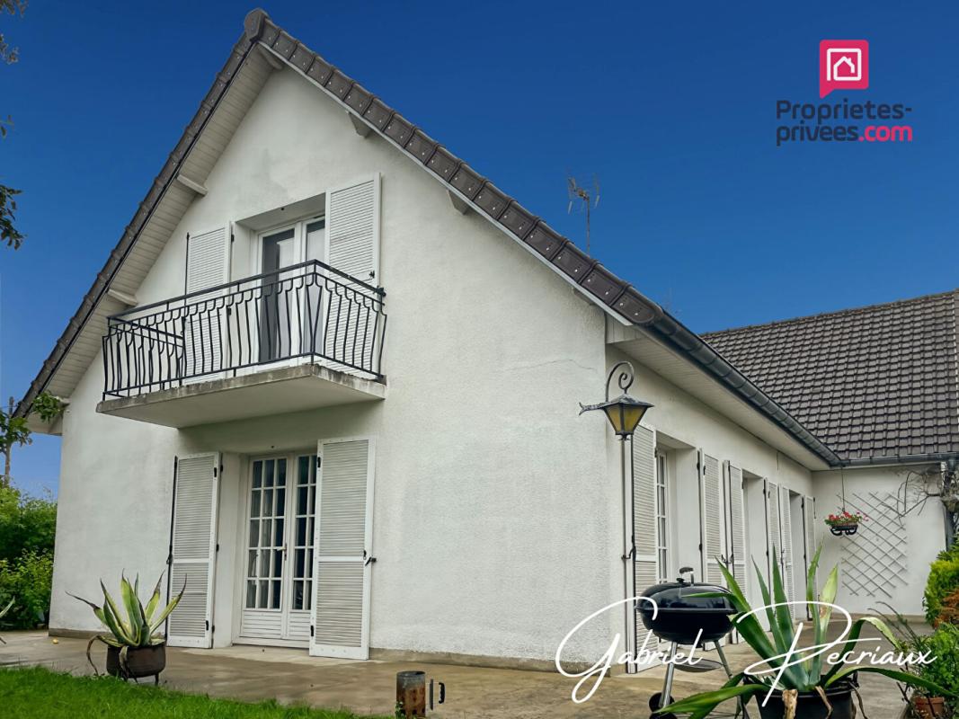 SAINT-ANDRE-LES-VERGERS Maison Saint Andre Les Vergers 5 pièce(s) 111 m2 5