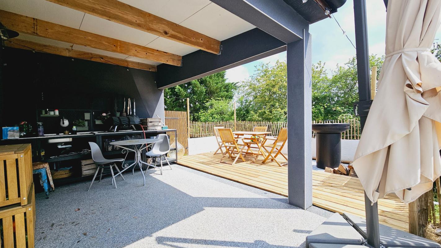 SAINT-DOULCHARD MAISON DE PLAIN PIED DE 160M² 5 PIECES PISCINE GARAGE 16
