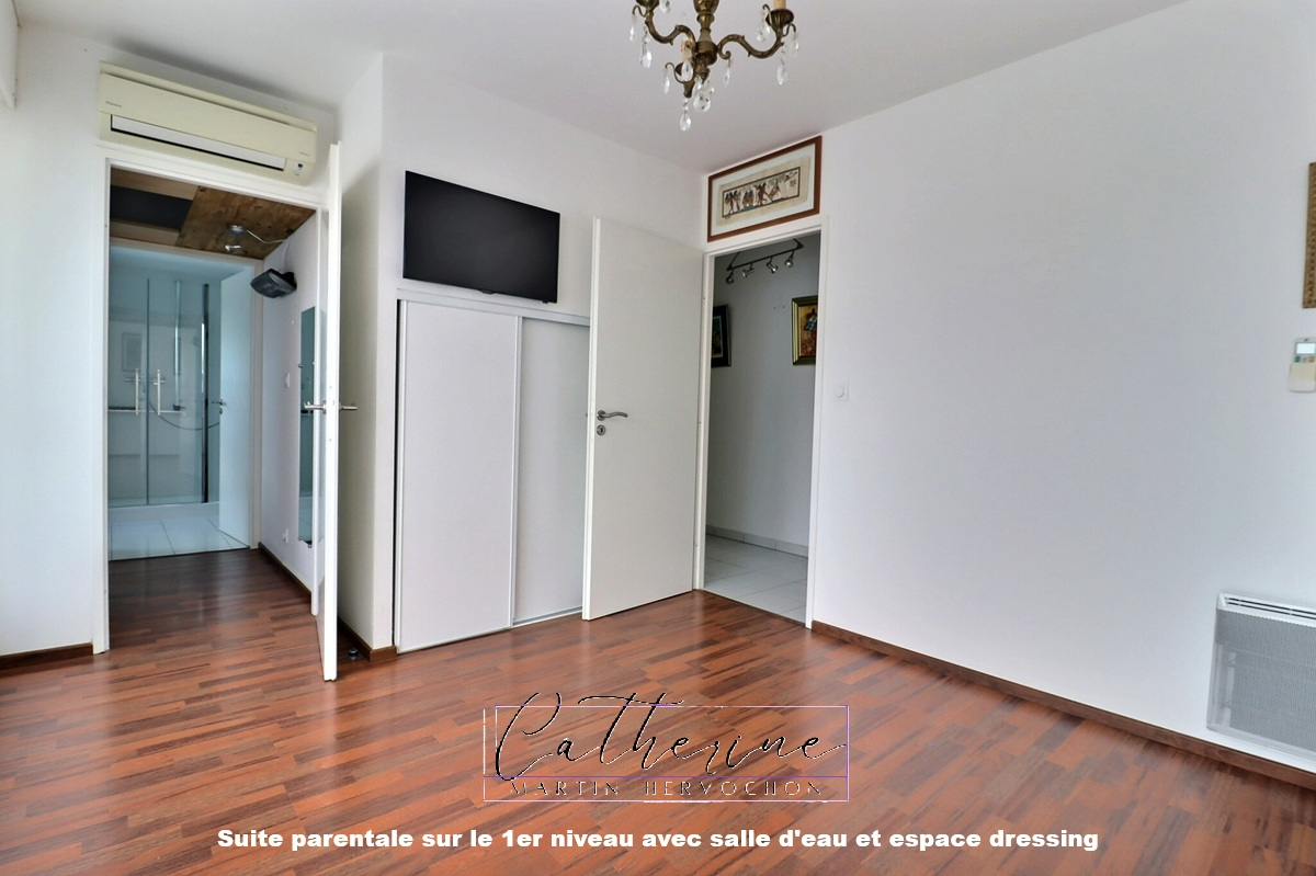 PORNICHET Appartement duplex de 109.1m2 hab / 138.85m² au sol - 3 chambres - 3 terrasses - Garage double 8