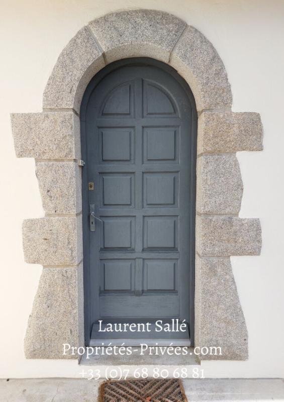 QUESTEMBERT QUESTEMBERT 56230 - MAISON CENTRE VILLE.  6 pièces 108m2 12