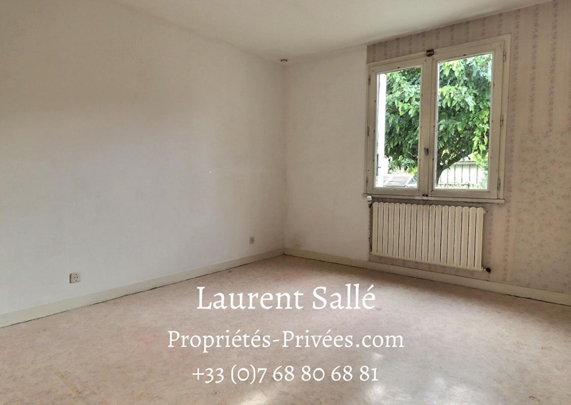 QUESTEMBERT QUESTEMBERT 56230 - MAISON CENTRE VILLE.  6 pièces 108m2 4