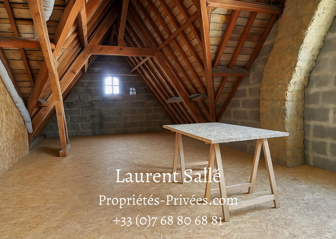 QUESTEMBERT QUESTEMBERT 56230 - MAISON CENTRE VILLE.  6 pièces 108m2 8