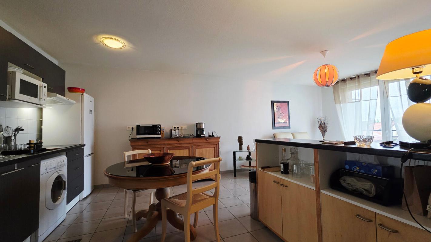 BOURGES BOURGES APPARTEMENT RECENT 3 PIECES TERRASSE GARAGE PARKING 7