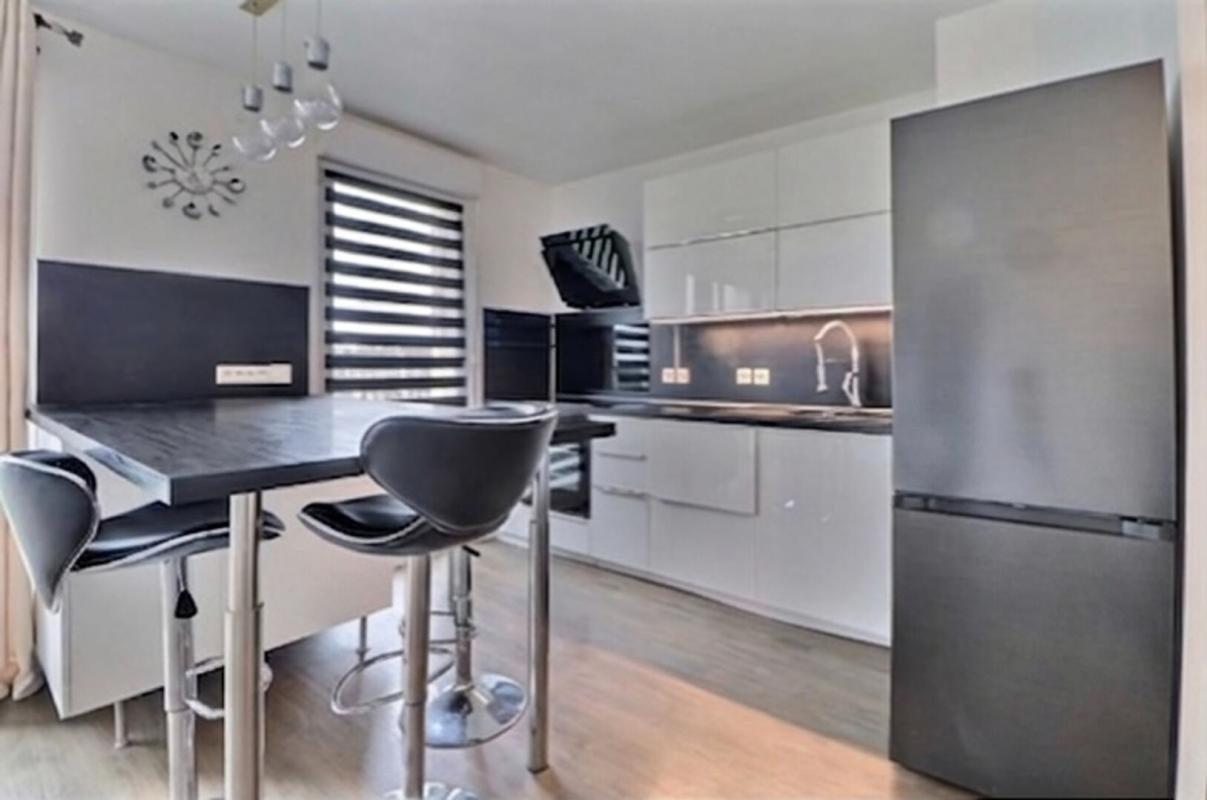 AULNAY-SOUS-BOIS Appartement Aulnay Sous Bois 4 pièce(s) 2
