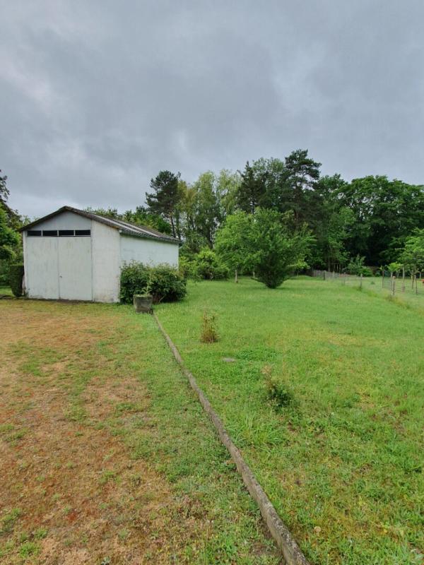 LE POINCONNET Maison individuelle 6 piéces, s/sol, garage et terrain 2660 m2 4
