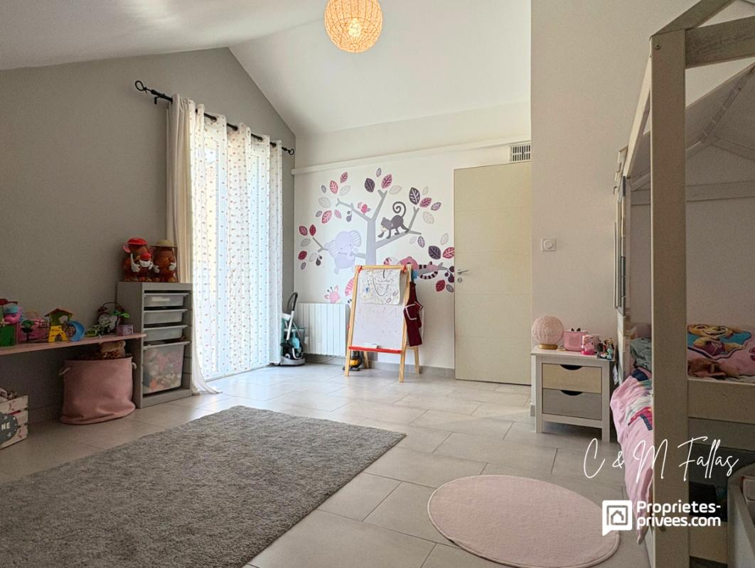 SERIGNAN-DU-COMTAT Maison familiale au centre village de Sérignan-du-Comtat 15