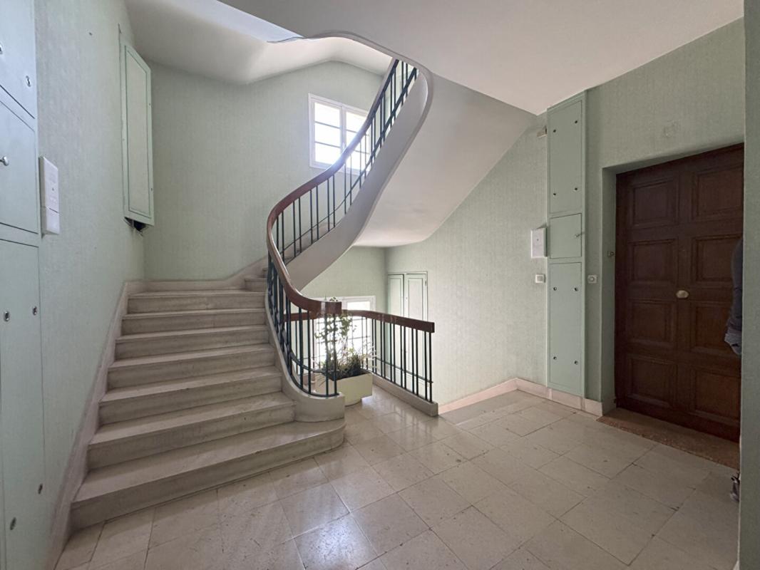TOURS EXCLUSIVITE A VENDRE 37000 Tours centre Appartement 2 pièces 50 m2 6