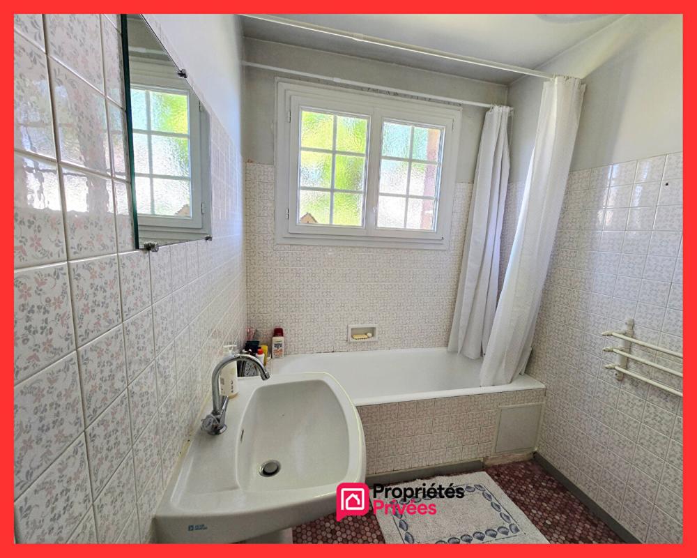 MONTFERMEIL 93370 MONTFERMEIL - Maison 6 pièces 120 m² - 3  Chambres - 1 Bureau - Garage -Jardin 9
