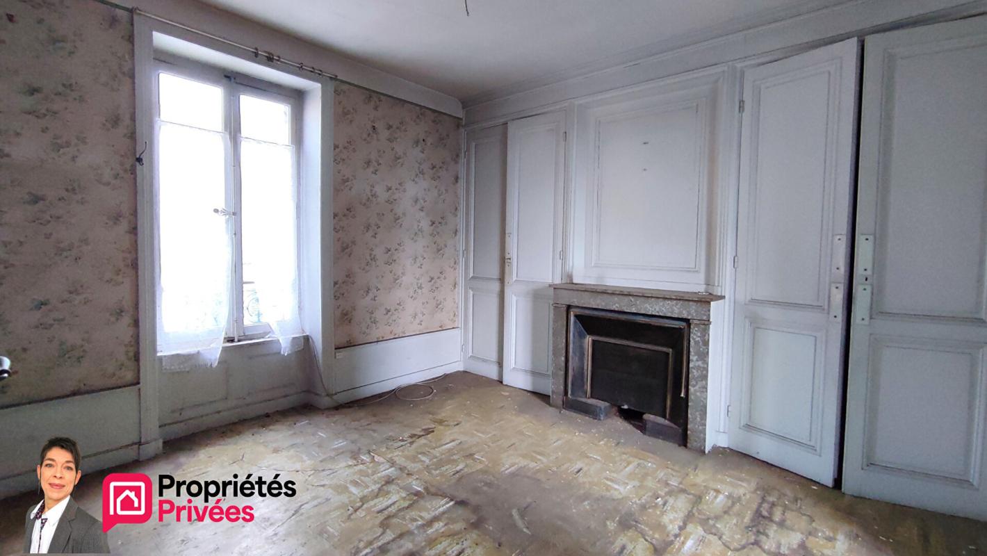 THIZY THIZY-LES-BOURGS (69240) Immeuble à réhabiliter 250 m² 3
