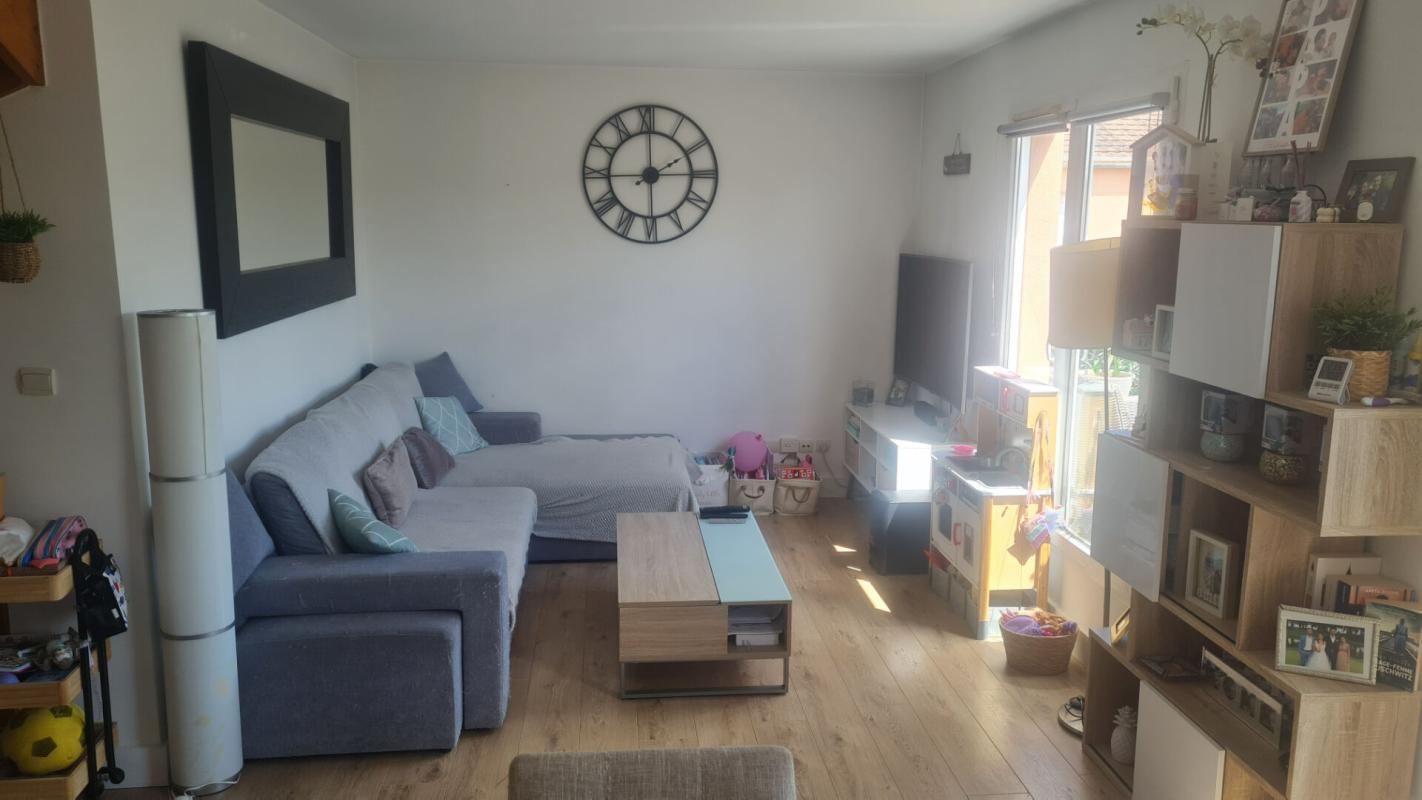 SAINT-OUEN-L'AUMONE Appartement F3 2 chambres en duplex avec terrasse 2