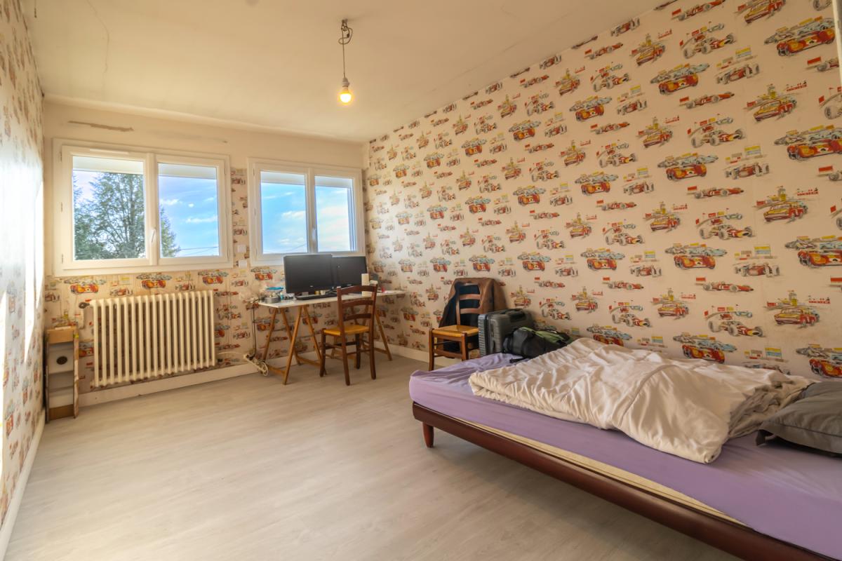 GIEVRES Maison Gièvres 6 pièce(s) 142 m2 11