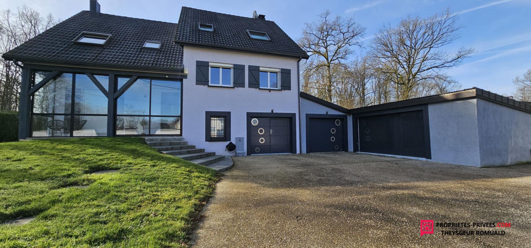 COURTENAY Maison Courtenay 9 pièce(s) 220 m2 10