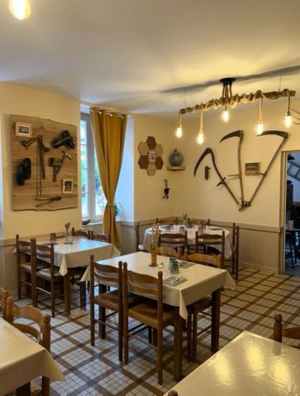 ARGENTAT-SUR-DORDOGNE CORREZE - RESTAURANT 90 COUVERTS AVEC TERRASSE 3