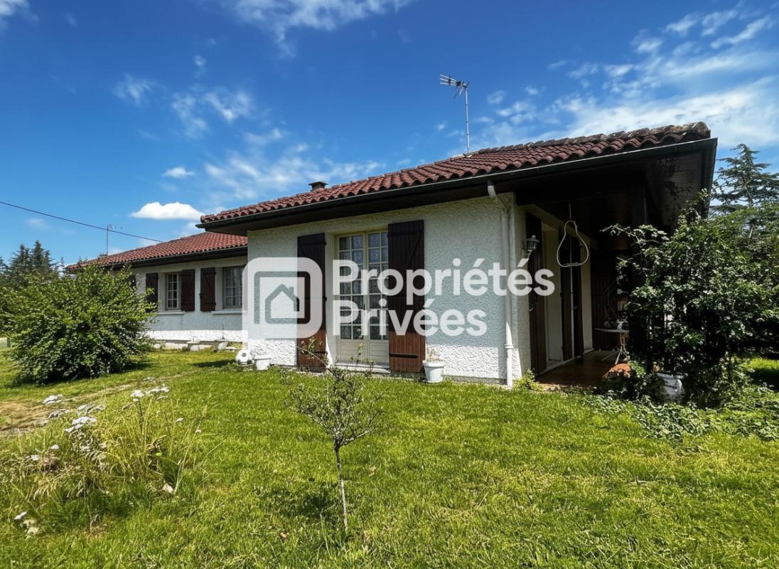 BAZAS Maison de 205 m² avec logement indépendant et potentiel professionnel ? Centre de Bazas 1