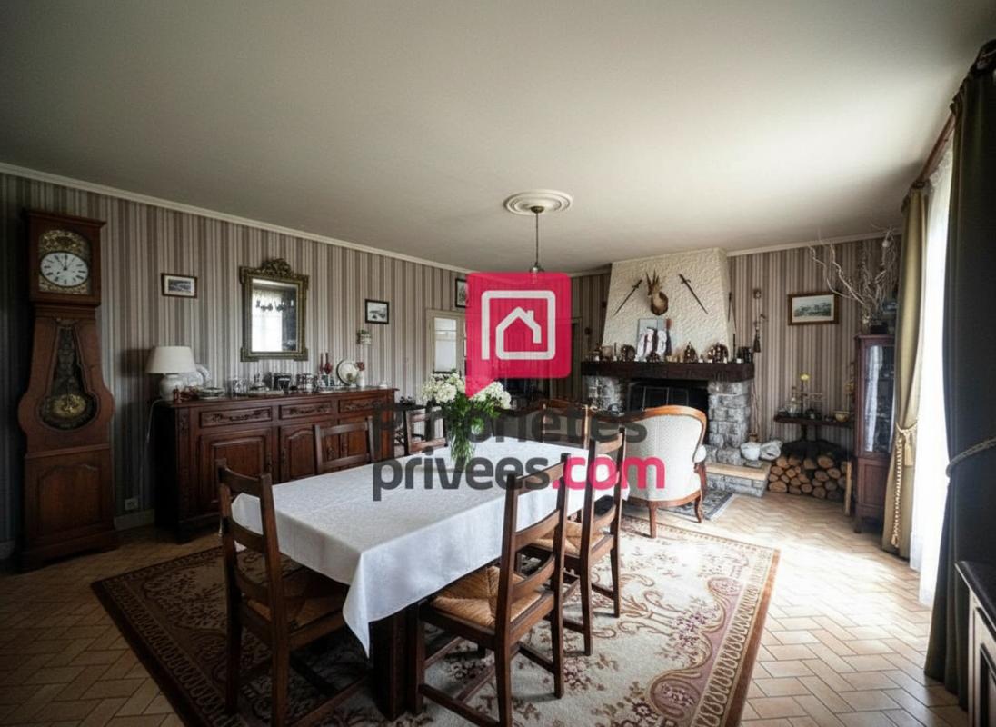 BAZAS Maison de 205 m² avec logement indépendant et potentiel professionnel ? Centre de Bazas 10