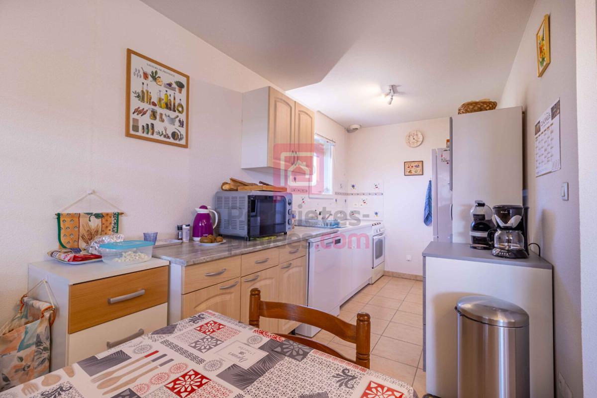 CARPENTRAS Appartement Carpentras 3 pièce(s) 67.32 m2 avec terrasse 14 m2, garage, parking 13