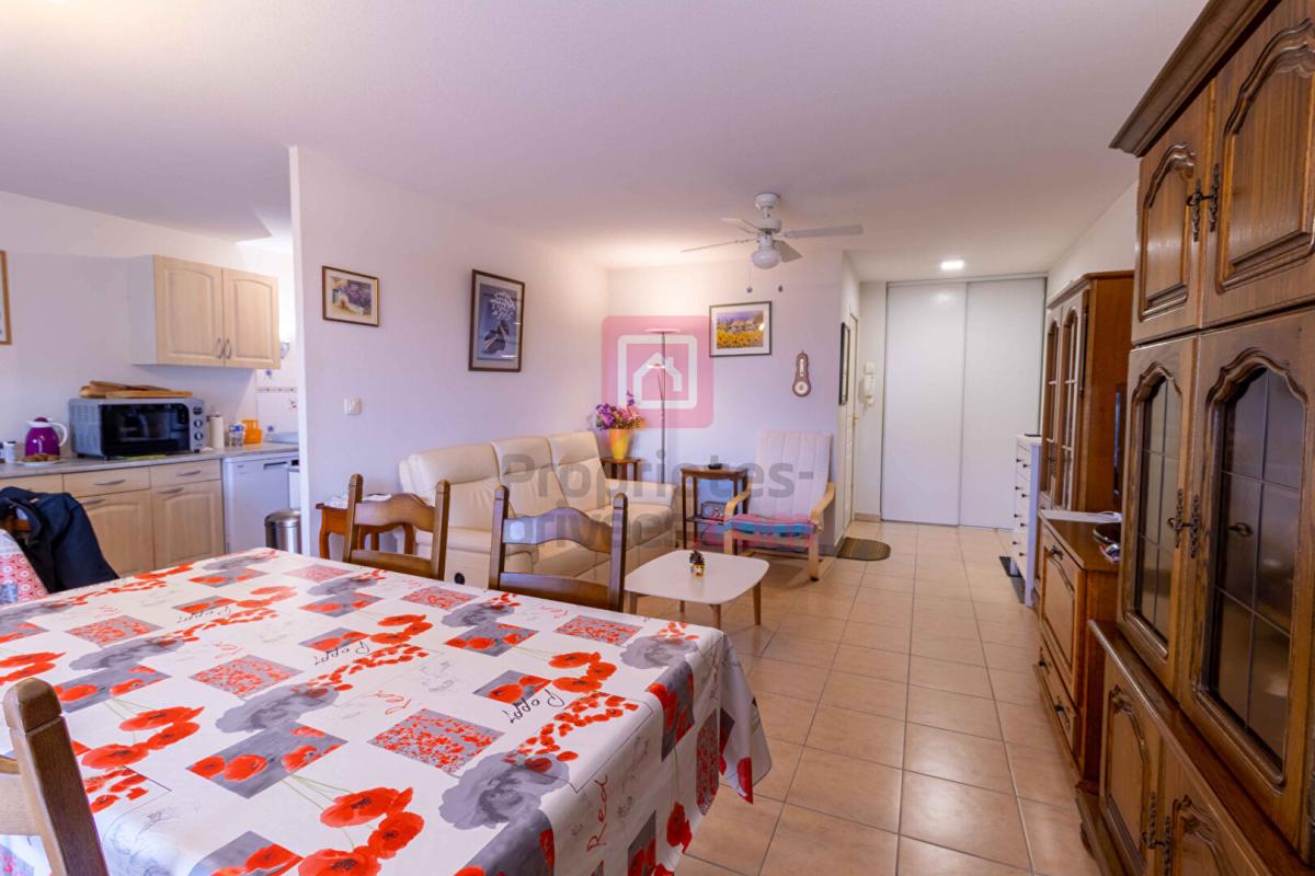 CARPENTRAS Appartement Carpentras 3 pièce(s) 67.32 m2 avec terrasse 14 m2, garage, parking 17