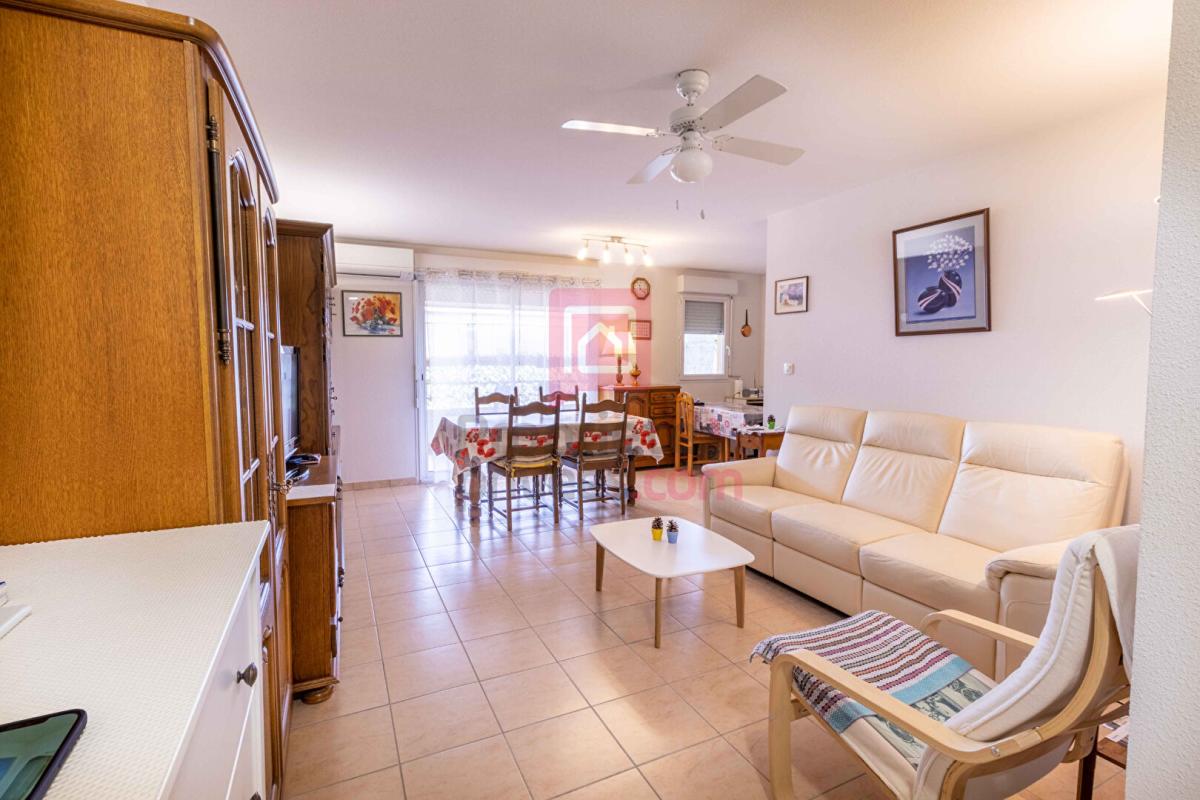 CARPENTRAS Appartement Carpentras 3 pièce(s) 67.32 m2 avec terrasse 14 m2, garage, parking 7
