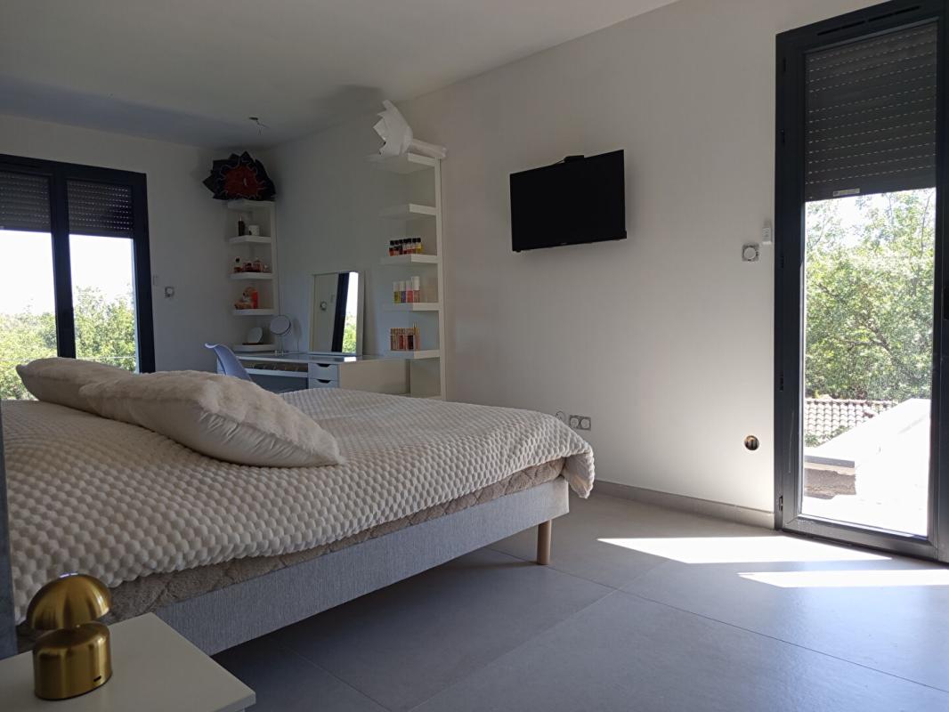 DONZERE Villa neuve 220m²  4 chambres sur terrain de 1200m² Donzère 465 000HAI 11