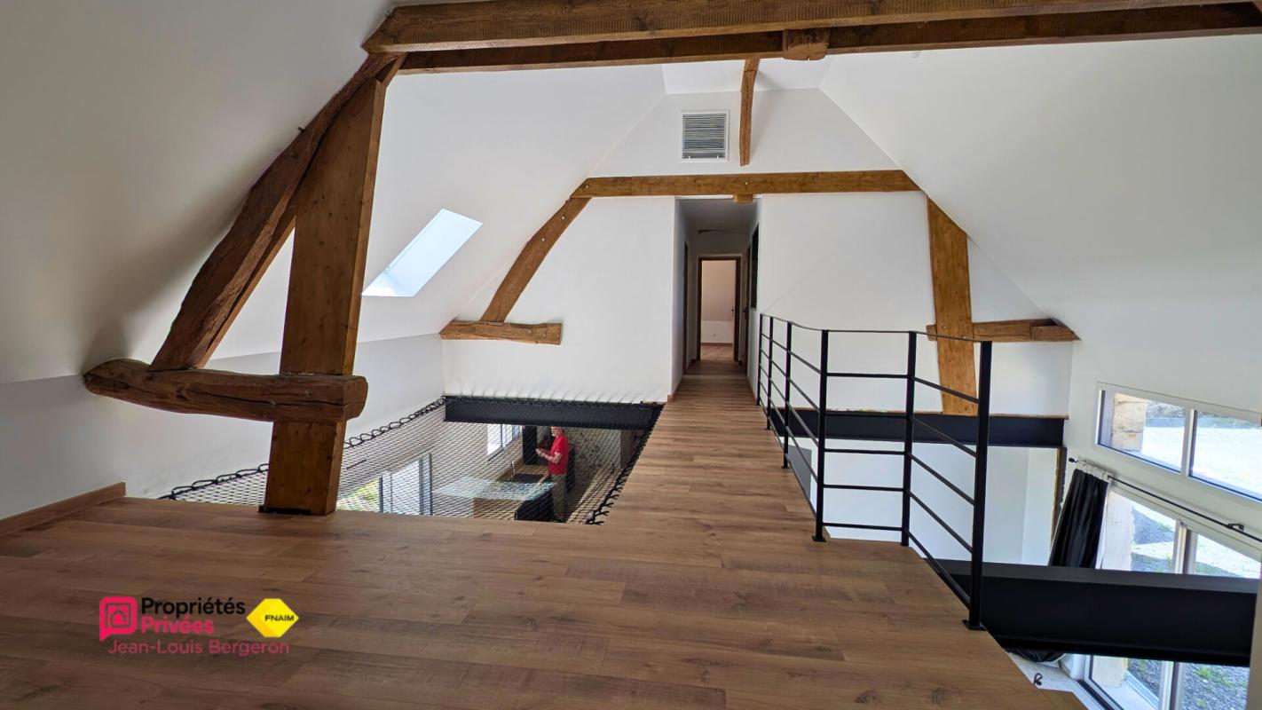 VERNOU-SUR-BRENNE Longère réinventée avec intérieur contemporain .Vallée de Cousse 1