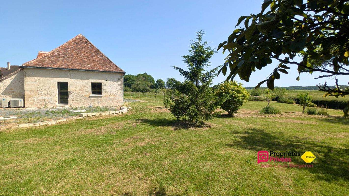VERNOU-SUR-BRENNE Longère réinventée avec intérieur contemporain .Vallée de Cousse 15