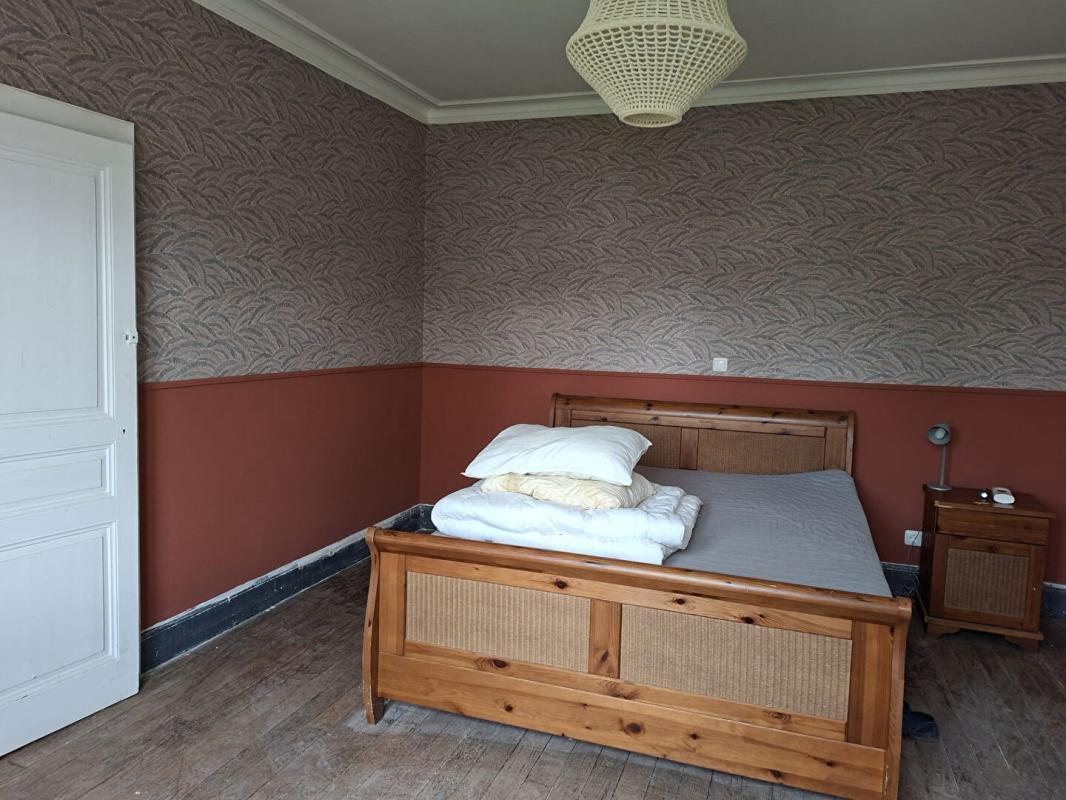 BRIEULLES-SUR-MEUSE Maison Brieulles Sur Meuse 8 pièce(s) 205 m2 8