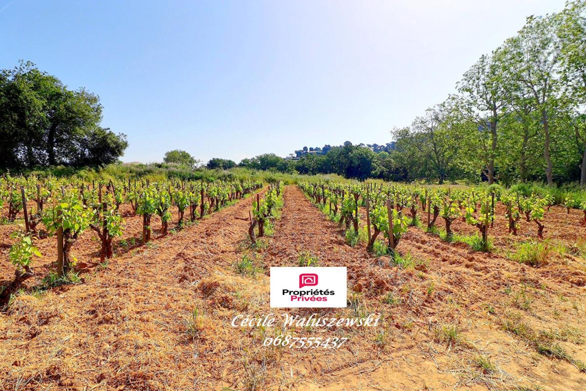 LE BEAUSSET Appartement Le Castellet 3 pièce(s) 60 m2 avec jardin et places de parking 1