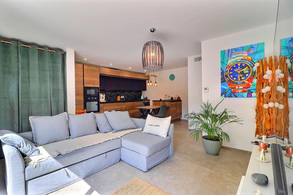 LE BEAUSSET Appartement Le Castellet 3 pièce(s) 60 m2 avec jardin et places de parking 7
