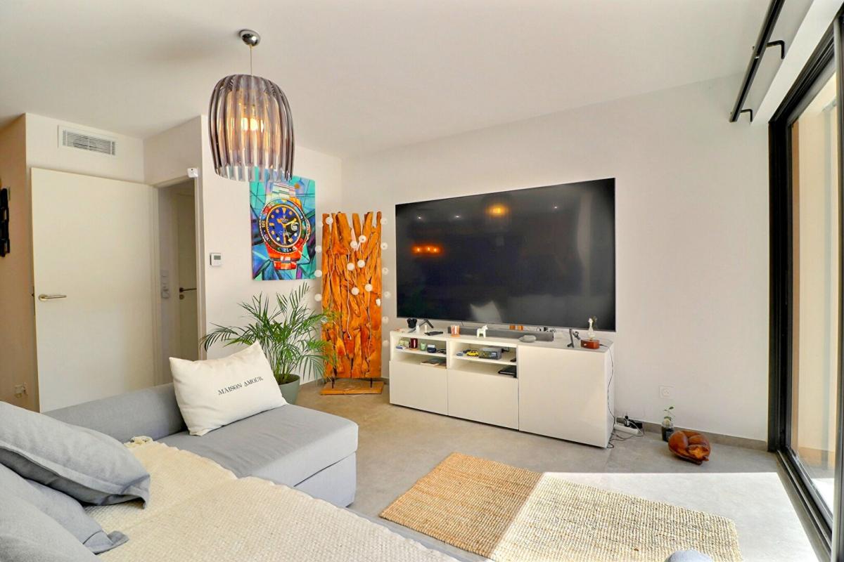 LE BEAUSSET Appartement Le Castellet 3 pièce(s) 60 m2 avec jardin et places de parking 8