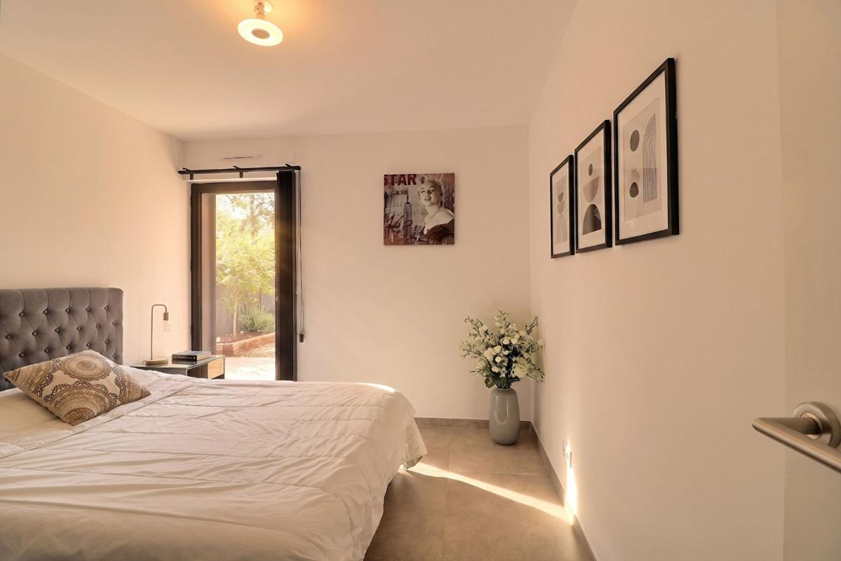 LE BEAUSSET Appartement Le Castellet 3 pièce(s) 60 m2 avec jardin et places de parking 9