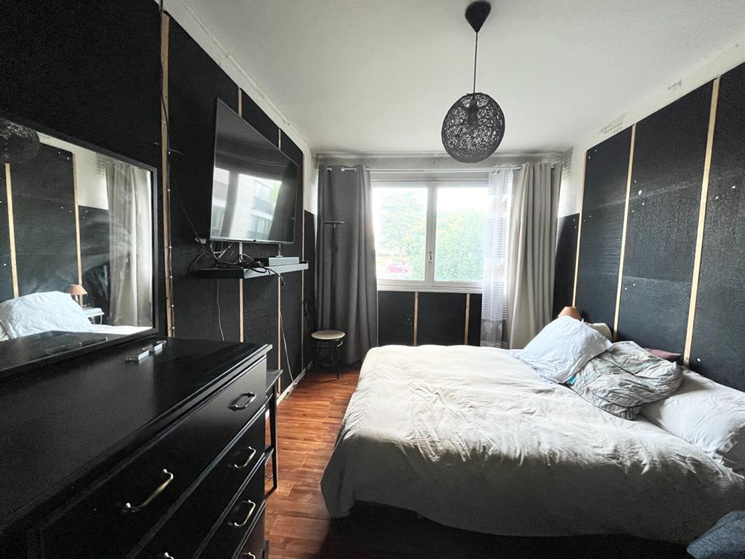 FONTENAY-LE-FLEURY Lot de 2 Appartements 10 pièce(s) 196 m2 15