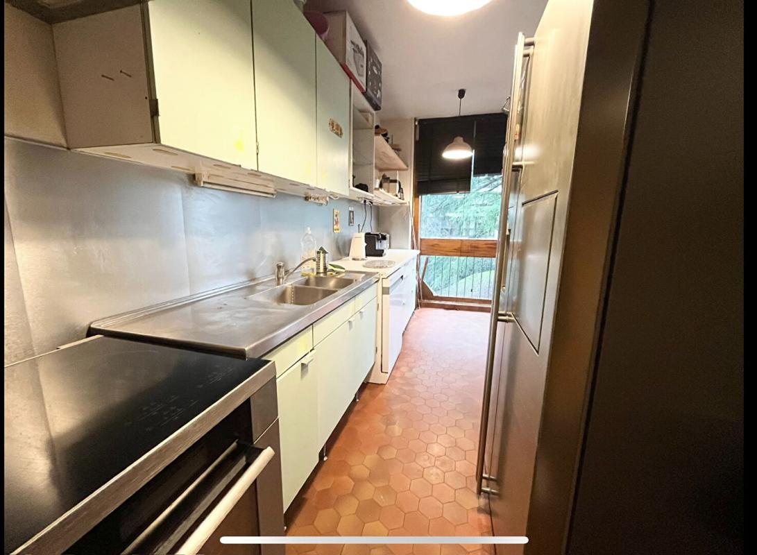 FONTENAY-LE-FLEURY Lot de 2 Appartements 10 pièce(s) 196 m2 16