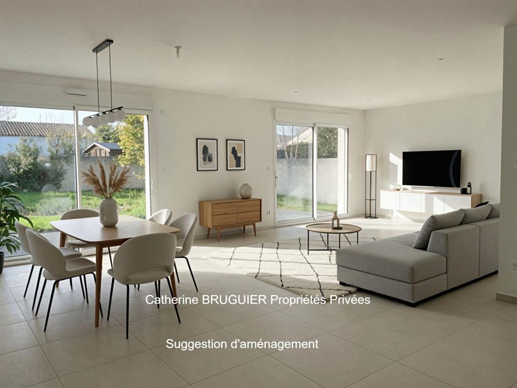 SAINT-JEAN-DE-LIVERSAY Plain pied de 114 m2 -  3 chambres- garage - grand jardin clos- quartier résidentiel 2