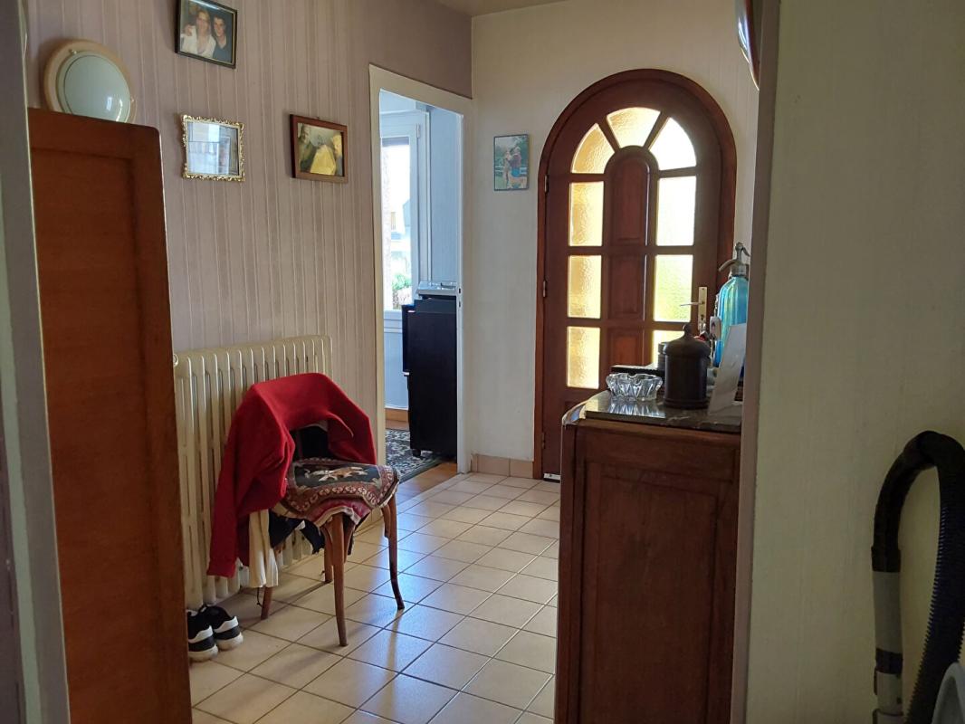 ROSTRENEN Maison avec vie de plain pied. Rostrenen 7 pièce(s) 113 m2 4