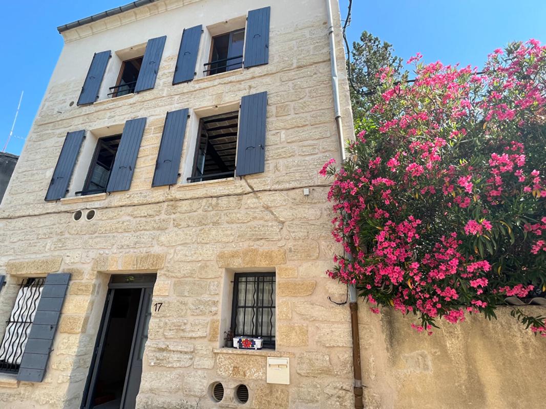 UZES MAISON DE VILLE CENTRE HISTORIQUE 1